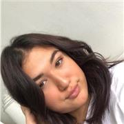 Professeur de français donne cours au plus jeune